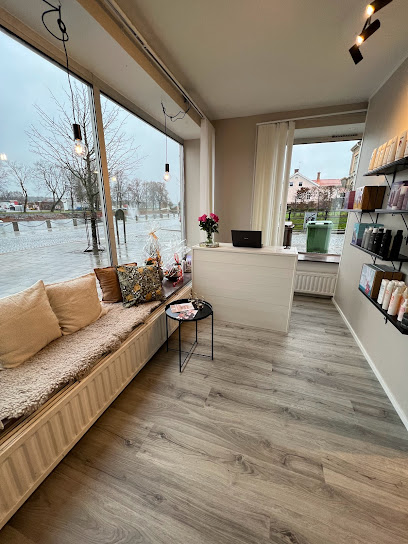 Salong De Beaute | Frisörsalong i Vänersborg Salong De Beaute | Frisörsalong i Vänersborg