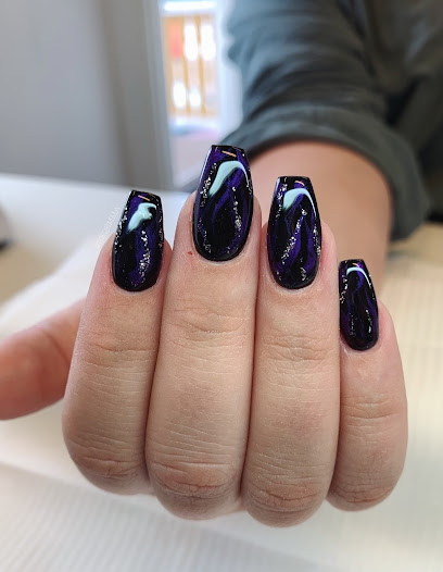 E Nails | Manikyr och pedikyrsalong i Älvängen