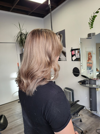 Hair e Bea | Frisörsalong i Eslöv Hair e Bea | Frisörsalong i Eslöv