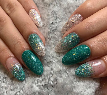 Happy Nails | Skönhetscenter i Borlänge