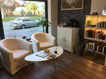 Salong Lilly Har och Skonhet | Frisörsalong i Halmstad Salong Lilly Har och Skonhet | Frisörsalong i Halmstad