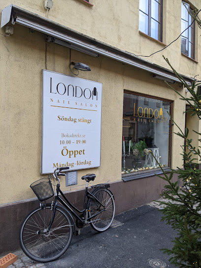 London Nails | Manikyr och pedikyrsalong i Ystad