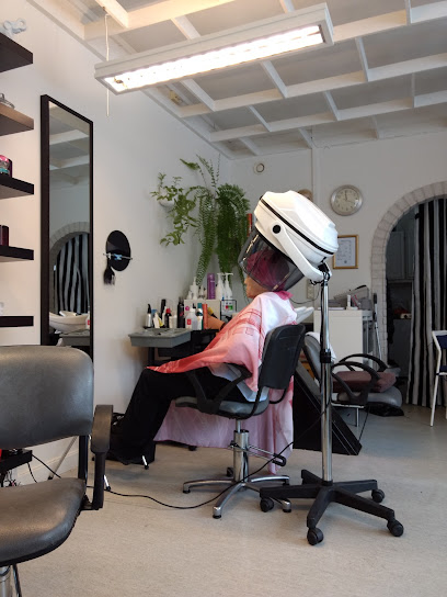 Marylas Salong | Frisörsalong i Linköping