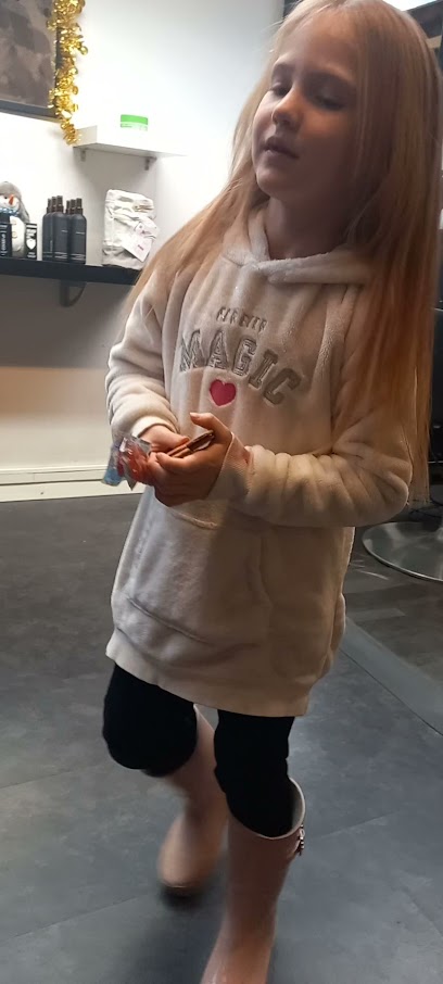 Aziz Hardesign | Frisörsalong i Halmstad