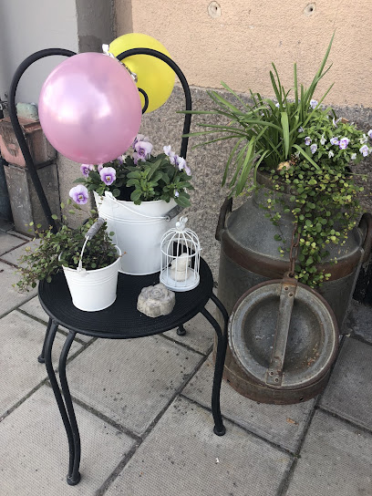 Nyanser av oss... | Frisörsalong i Eskilstuna Nyanser av oss... | Frisörsalong i Eskilstuna