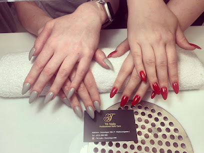 TiTi Nails | Manikyr och pedikyrsalong i Stockholm