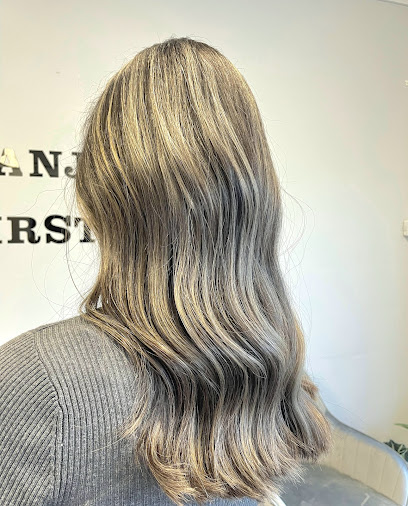 Banjoy HairStudio | Frisörsalong i Nora