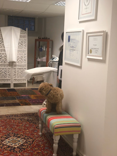 Romina Hudvard | Skönhetscenter i Göteborg