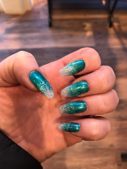V & G Nail design | Manikyr och pedikyrsalong i Luleå
