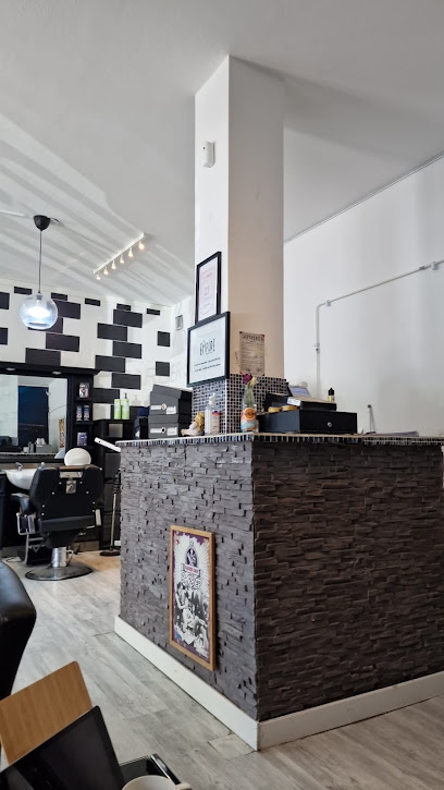 Empire Barbershop | Frisörsalong i Örebro