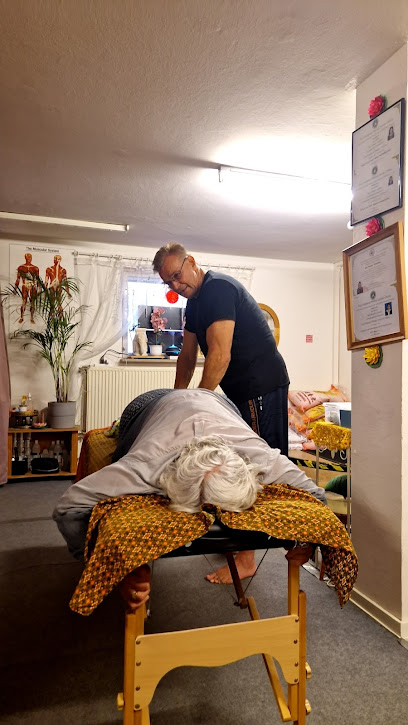 Ben Thaimassage | Massös i Köping