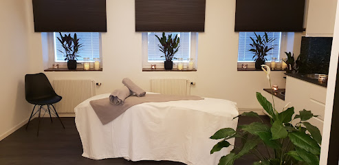 Salong Fame | Skönhetscenter i Linköping