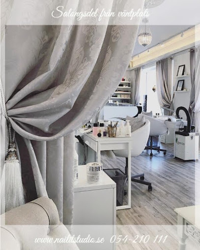 Nail It NagelStudio | Skönhetscenter i Karlstad