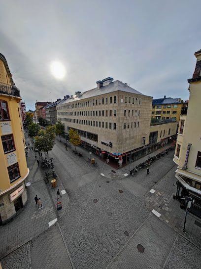 Trash | Frisörsalong i Örebro