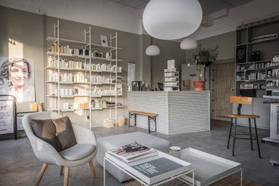HY. BUTIK & BEHANDLING | Skönhetscenter i Göteborg