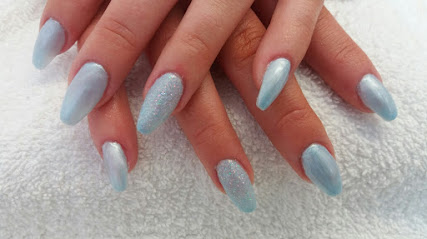 M.Nails | Manikyr och pedikyrsalong i Umeå