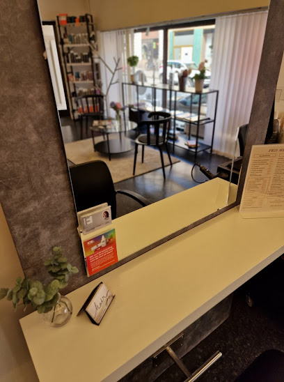 Hair by Rebecka | Frisörsalong i Mariestad