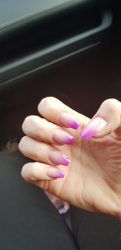 Ocean Nails | Manikyr och pedikyrsalong i Motala