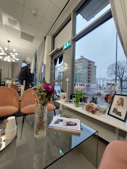 Eyes N' Brows | Skönhetscenter i Uppsala Eyes N