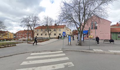 Shine Nagel & Design | Skönhetscenter i Sigtuna