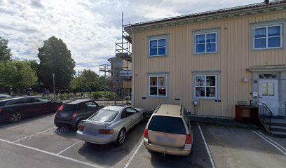 Lottas Harverkstad | Frisörsalong i Ed