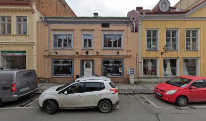 Nails by Martina | Manikyr och pedikyrsalong i Jönköping