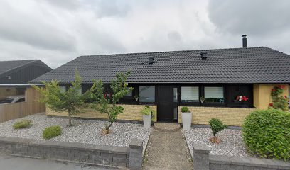 Pure Skincare by Naka | Skönhetscenter i Staffanstorp