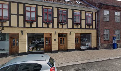 Amedi Beauty | Skönhetscenter i Kristianstad