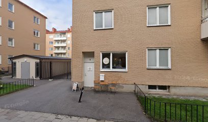 Studio G | Manikyr och pedikyrsalong i Norrköping