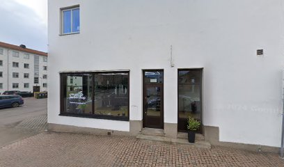 Komplett Hair | Frisörsalong i Halmstad